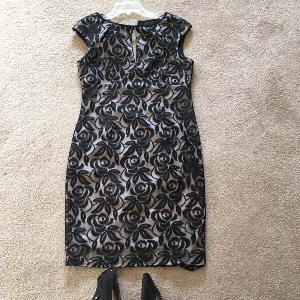 👗 Maggy London Black Lace Dress